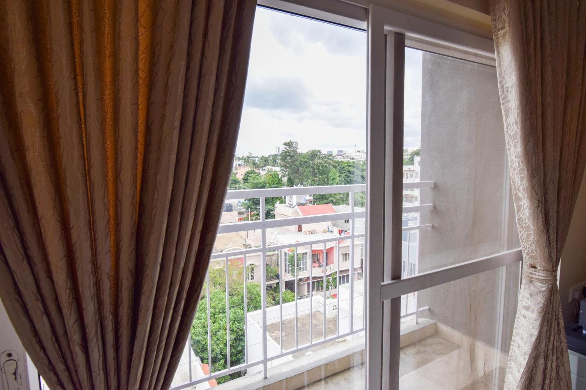 Staymazing-1,2 & 3 Bhk Ac Apartments In Hebbal-5Mins To Manyata-30Mins To Airport Bangalore Eksteriør billede