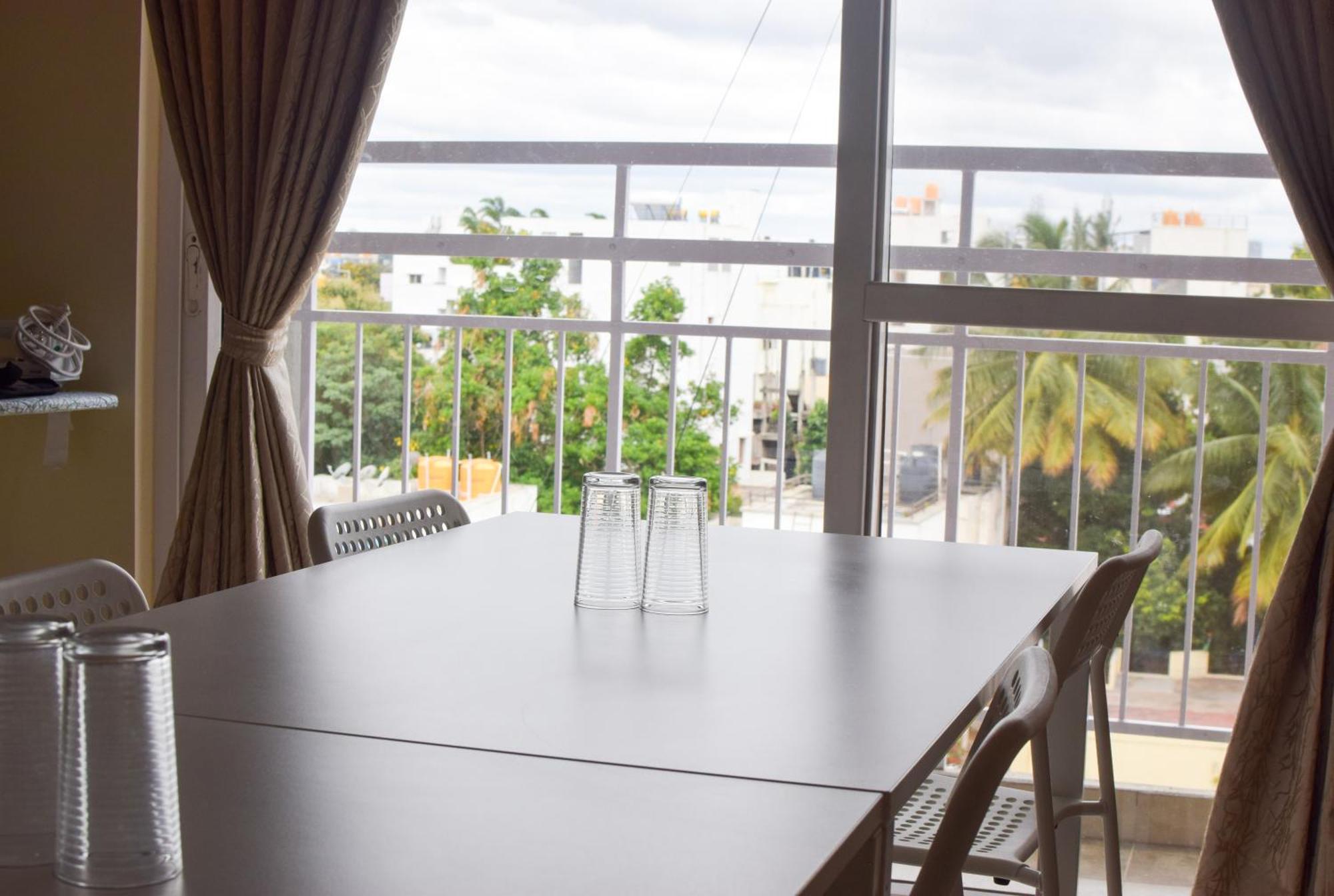 Staymazing-1,2 & 3 Bhk Ac Apartments In Hebbal-5Mins To Manyata-30Mins To Airport Bangalore Eksteriør billede