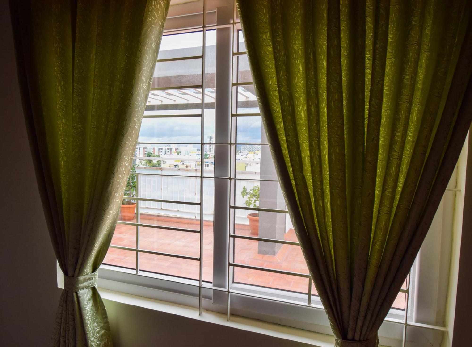 Staymazing-1,2 & 3 Bhk Ac Apartments In Hebbal-5Mins To Manyata-30Mins To Airport Bangalore Eksteriør billede